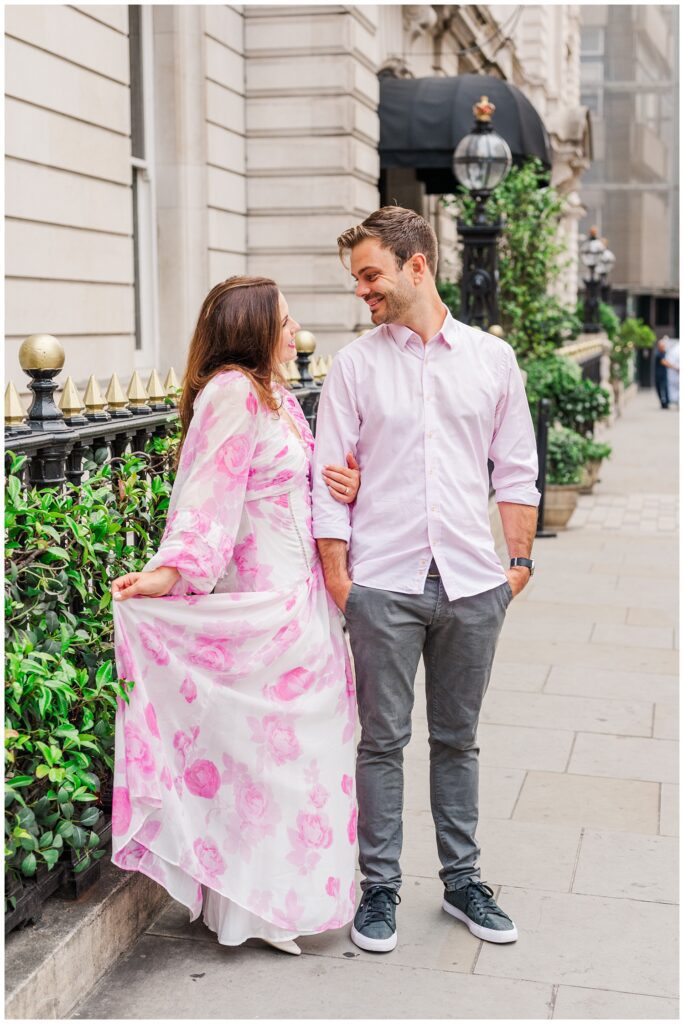 engagement session on the sidewalk in central London