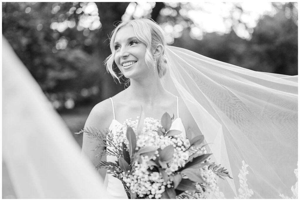 bridal portrait session in Raleigh, NC at Meredith College