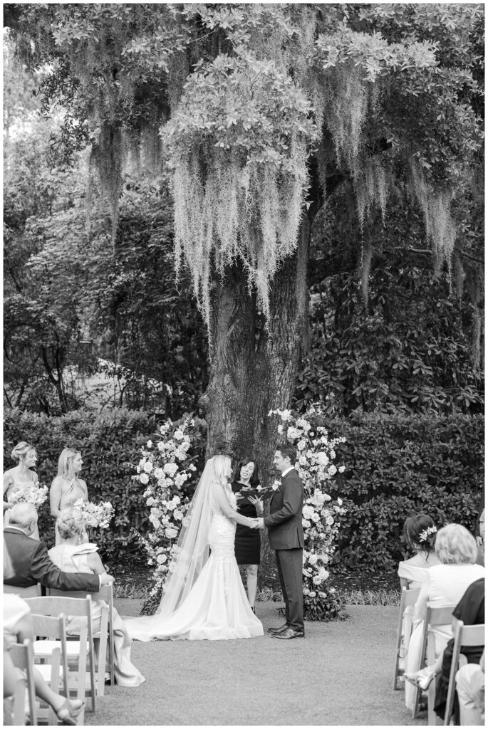 spring outdoor wedding ceremony in Wilmington, N.C.